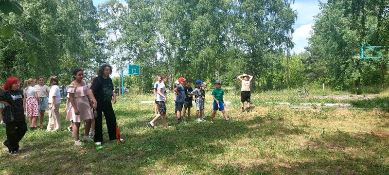 «Спорт! Спорт! Спорт!» «Спорт! Спорт! Спорт!».