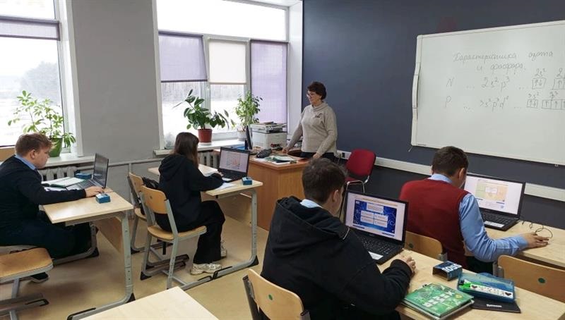 Урок химии в 9 классе «Общая характеристика элементов V А группы. Азот, распространение в природе, физические и химические свойства».