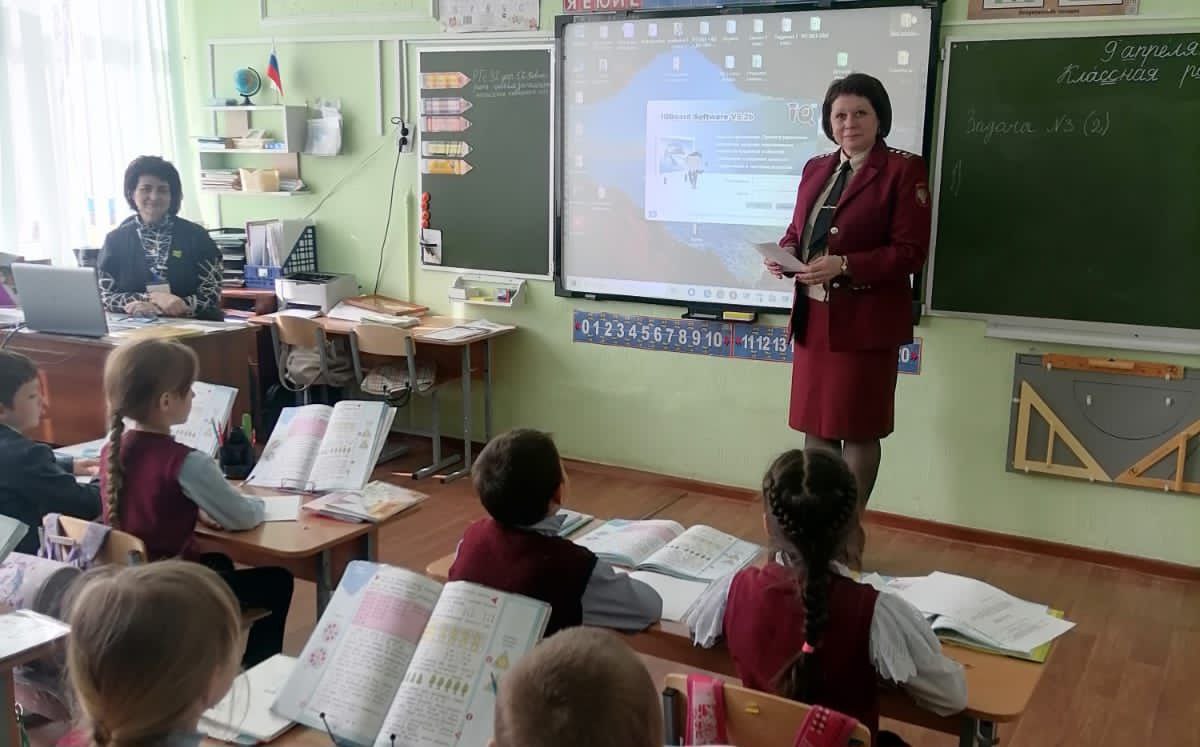 Профилактическая беседа «Как избежать укуса клеща» Профилактическая беседа «Как избежать укуса клеща».